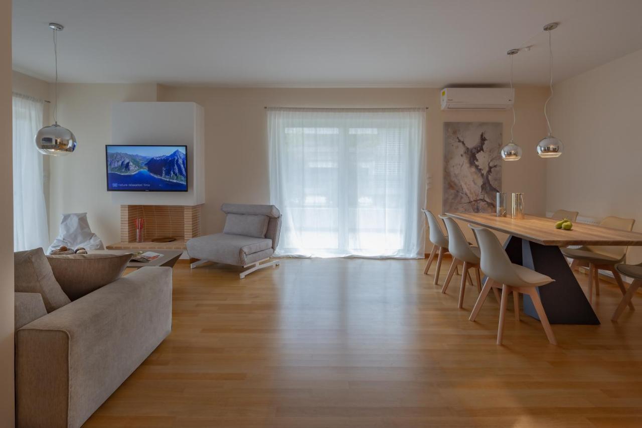 Sagittarius - Faliro Sea Side Apartment Atenas Exterior foto